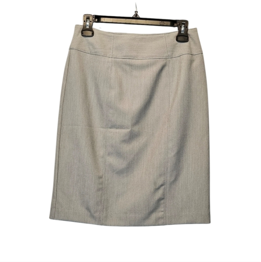 Worthington Grey Pencil Skirt 73% Polyester 23% Rayon 4 Spandex Size 4